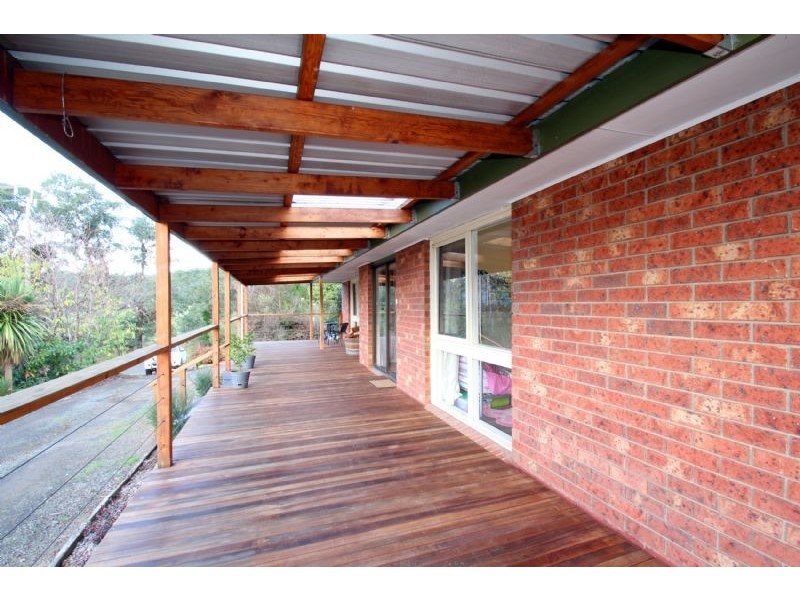 21 Balding Street, Mirboo North VIC 3871