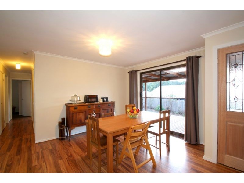 21 Balding Street, Mirboo North VIC 3871