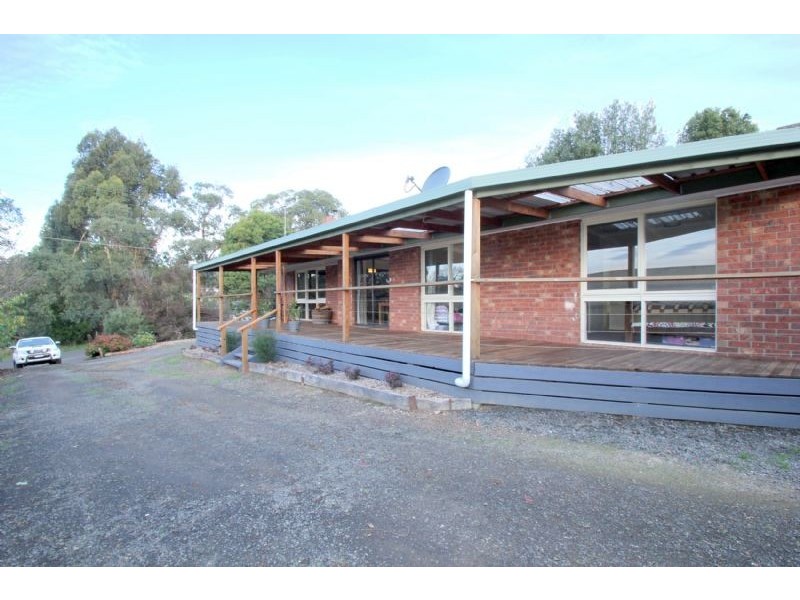 21 Balding Street, Mirboo North VIC 3871