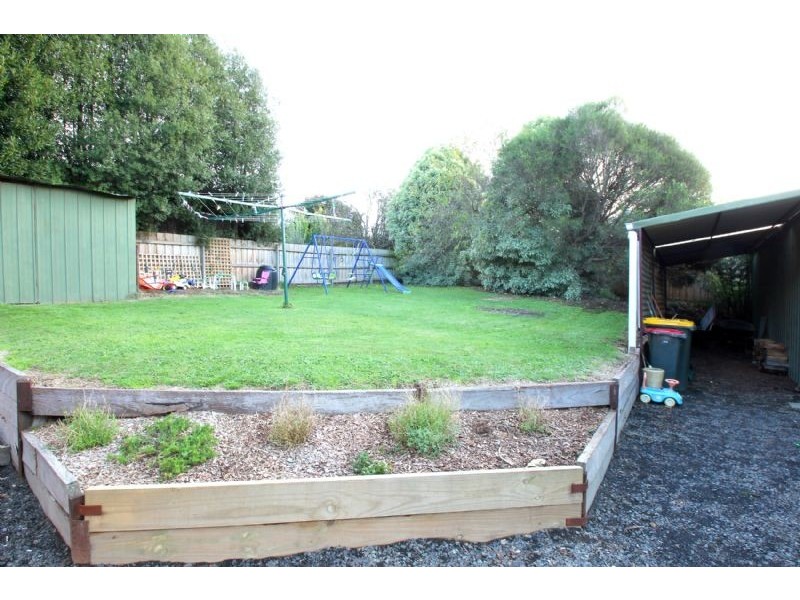 21 Balding Street, Mirboo North VIC 3871