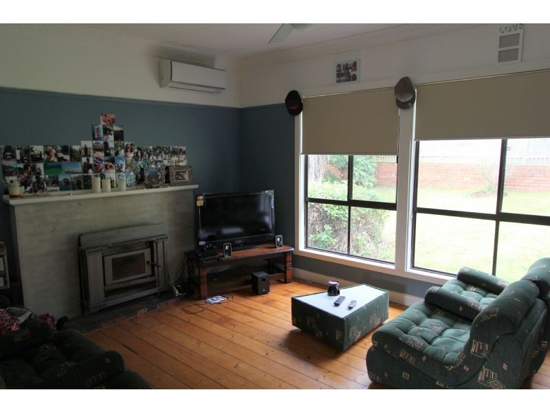 3 Thorpdale Road, Mirboo North VIC 3871