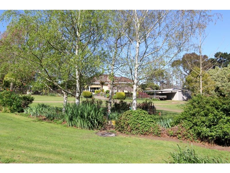 20 McCartins Lane, Mirboo North VIC 3871