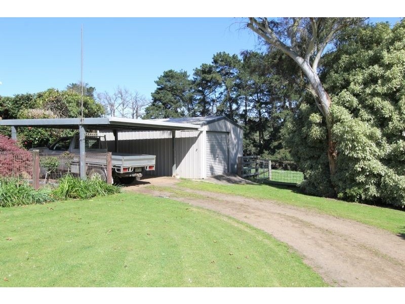 20 McCartins Lane, Mirboo North VIC 3871