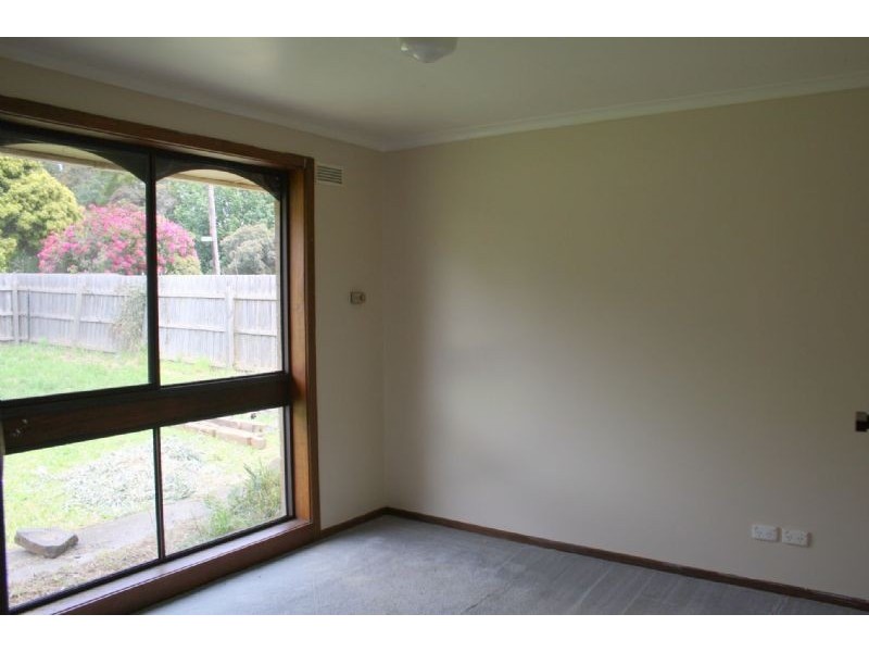 6 Balook Street, Mirboo North VIC 3871