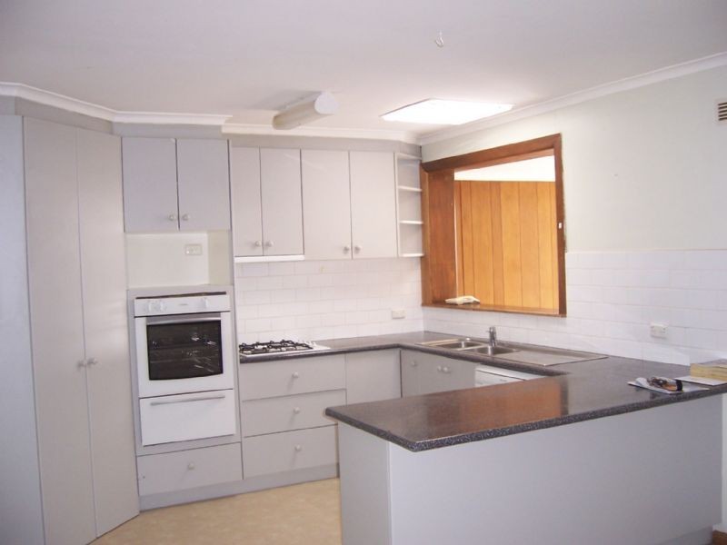 6 Balook Street, Mirboo North VIC 3871
