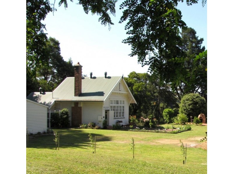 10 Treases Lane, Mirboo North VIC 3871
