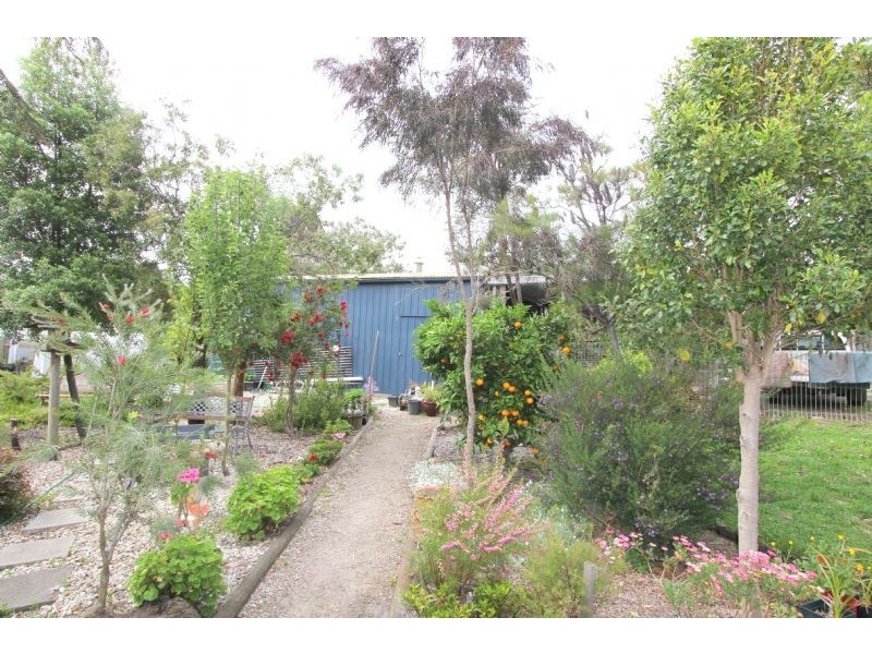 4 Ridgway, Mirboo North VIC 3871