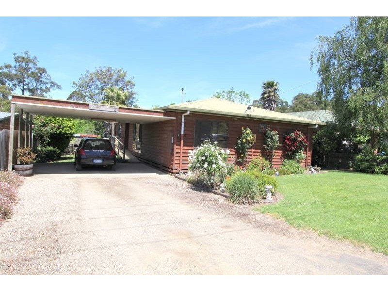 4 Halliday Court, Mirboo North VIC 3871