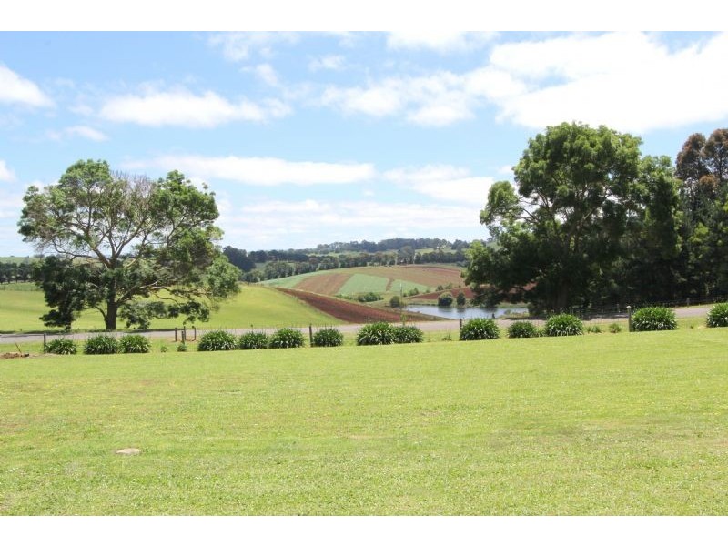 1 Scott Court, Mirboo North VIC 3871