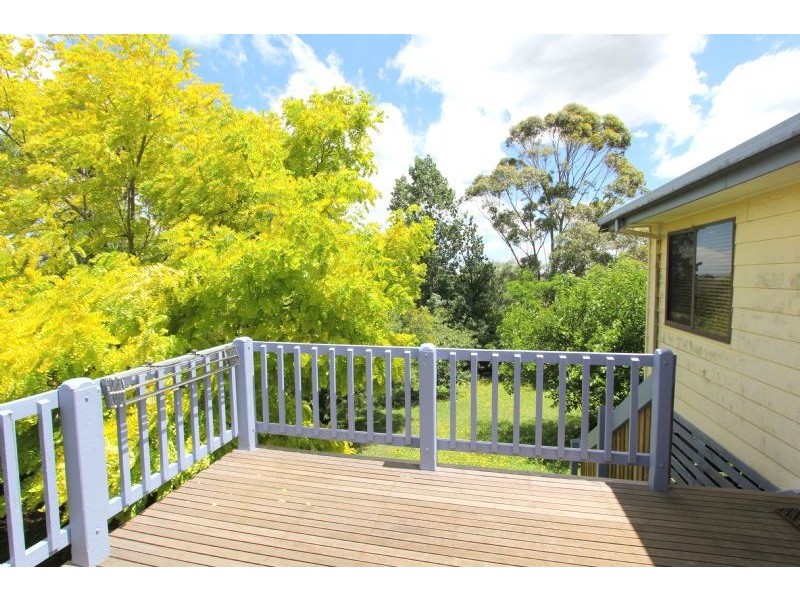24 Murray Street, Mirboo North VIC 3871