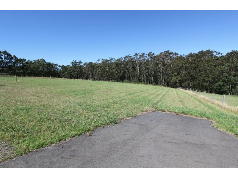 18 Laura Rise, Mirboo North VIC 3871