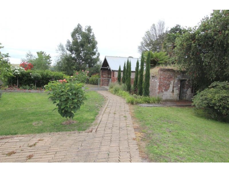 50-52 Ridgway, Mirboo North VIC 3871