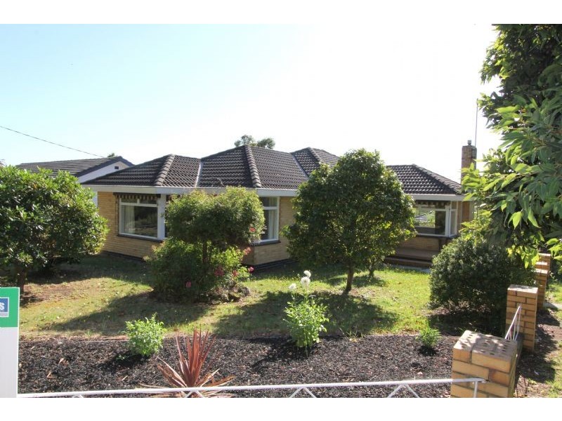 16 Baths Road, Mirboo North VIC 3871