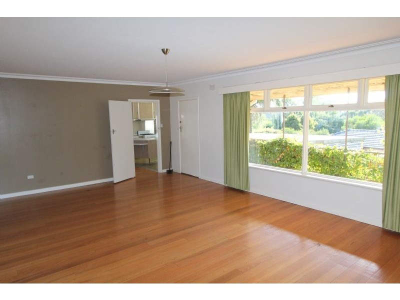 16 Baths Road, Mirboo North VIC 3871