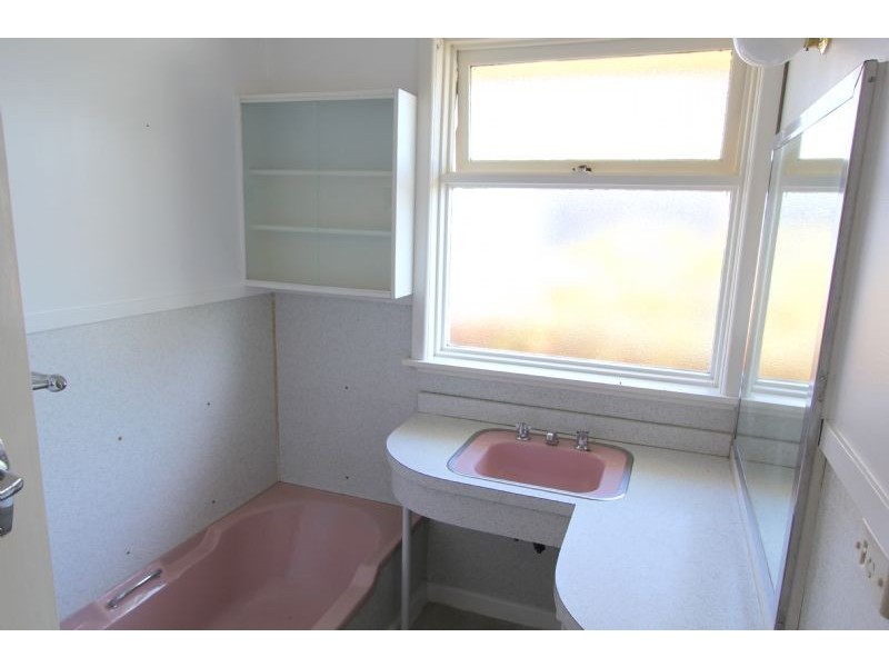 16 Baths Road, Mirboo North VIC 3871