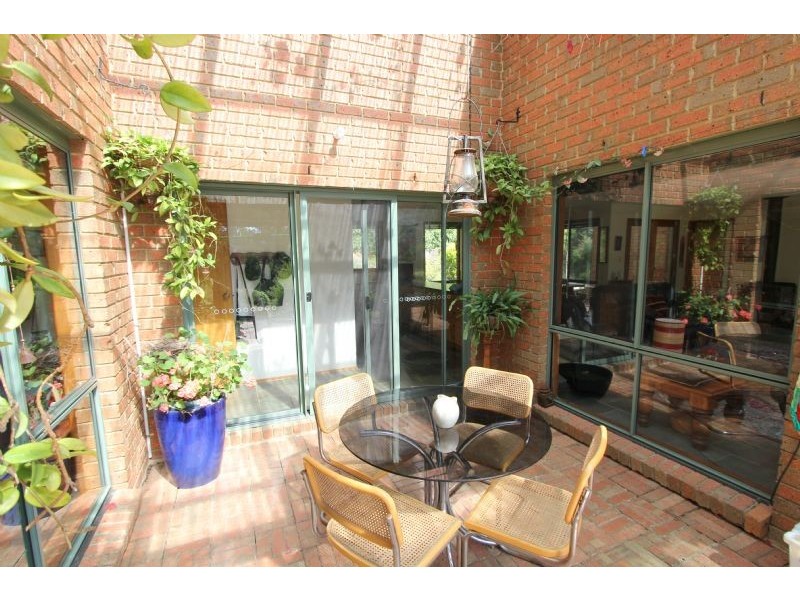 9 Grey Road, Mirboo North VIC 3871