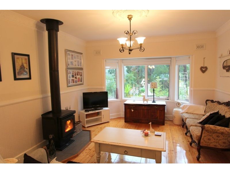 11 Balook Street, Mirboo North VIC 3871