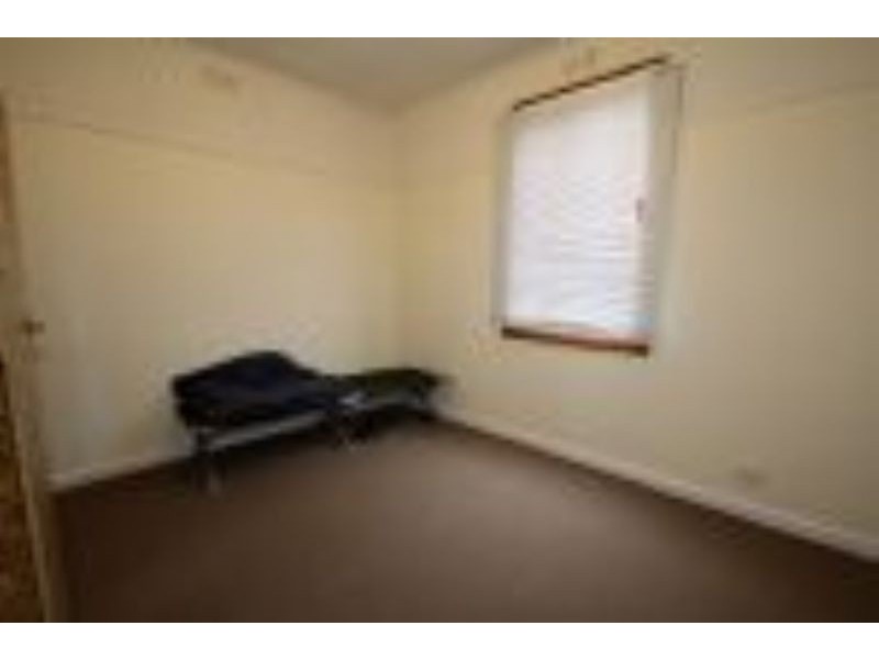 37 Giles Street, Mirboo North VIC 3871