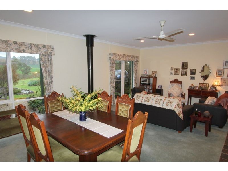 71 Thorpdale Road, Mirboo North VIC 3871