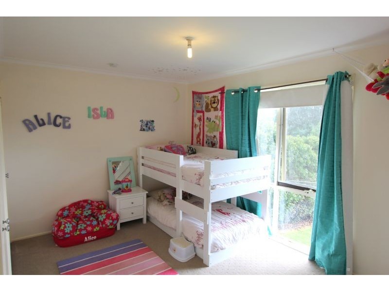 17 Bourke Street, Mirboo North VIC 3871