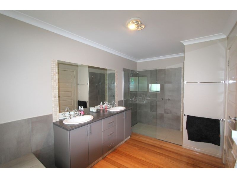 51-53 Balook Street, Mirboo North VIC 3871