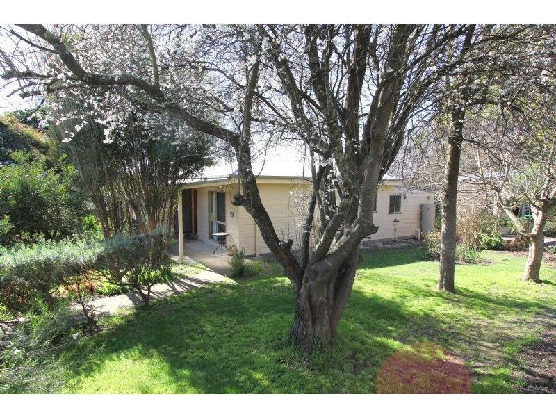 4 Balding Street, Mirboo North VIC 3871