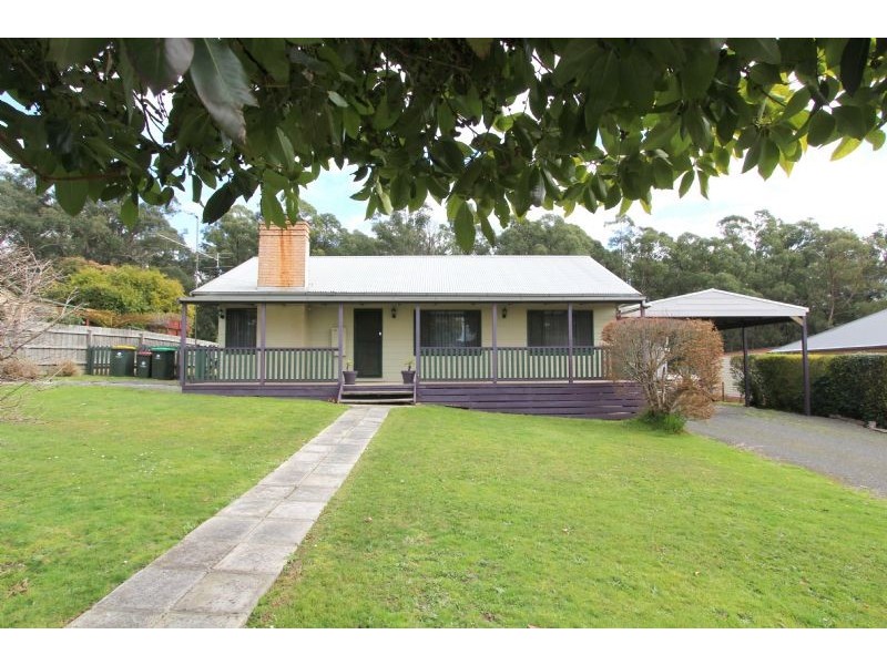 7 Baths Road, Mirboo North VIC 3871