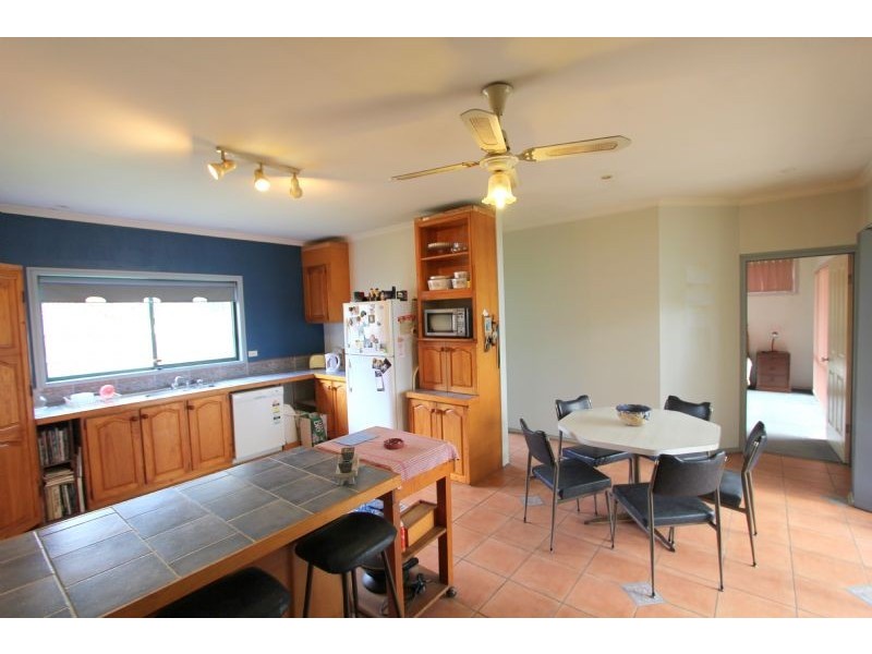 7 Baths Road, Mirboo North VIC 3871