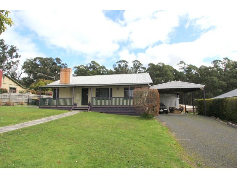 7 Baths Road, Mirboo North VIC 3871