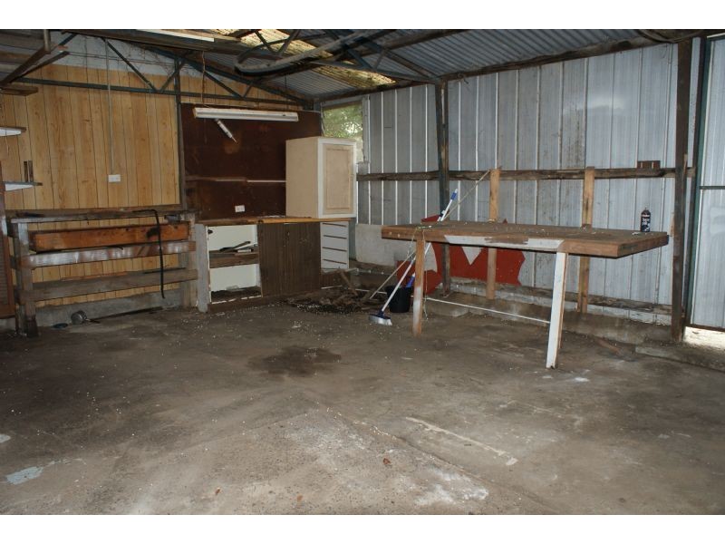 30 Inglis Ave, Mirboo North VIC 3871