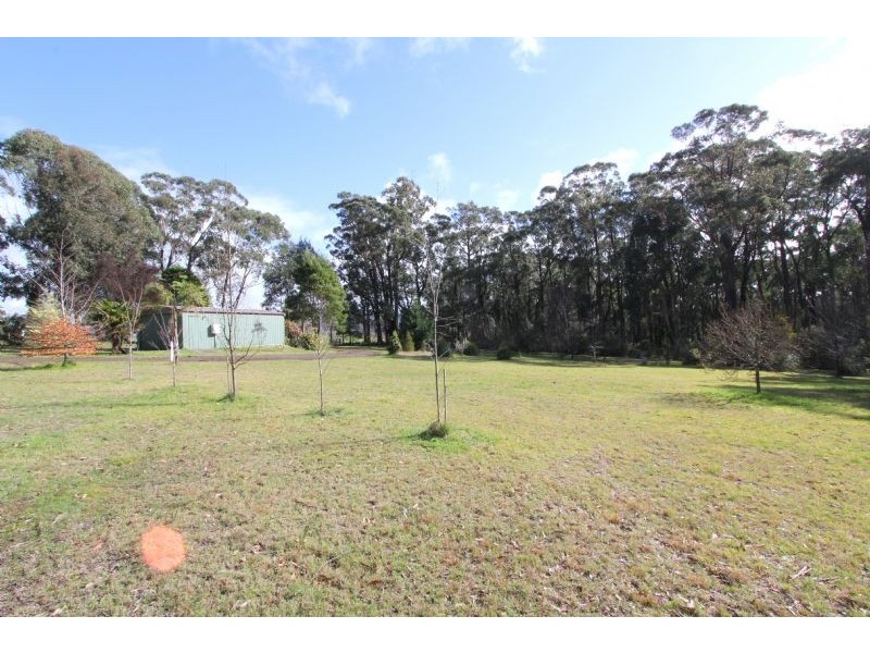 9 Wanke Road, Mirboo North VIC 3871