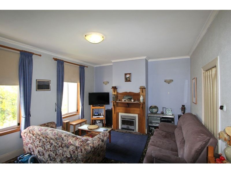 4 Mechanics Street, Boolarra VIC 3870