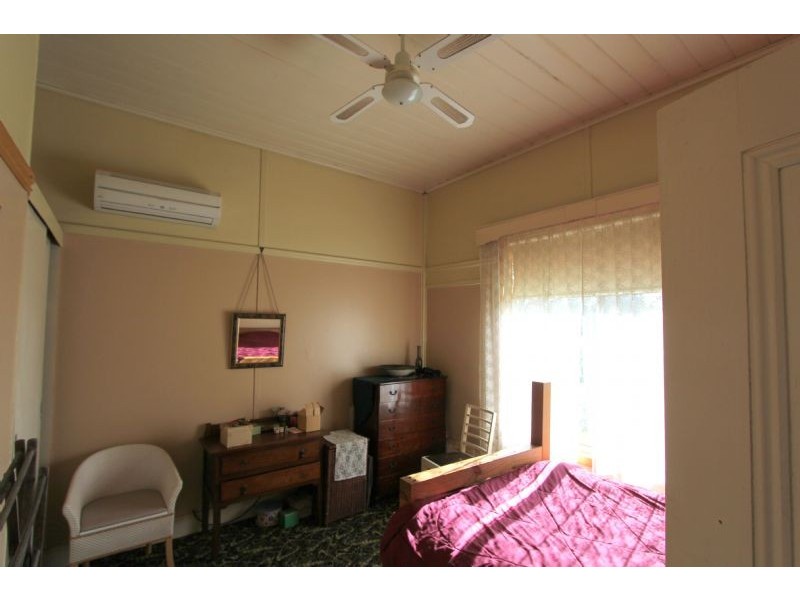 4 Mechanics Street, Boolarra VIC 3870