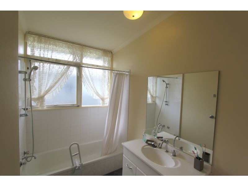 20 Baths Road, Mirboo North VIC 3871