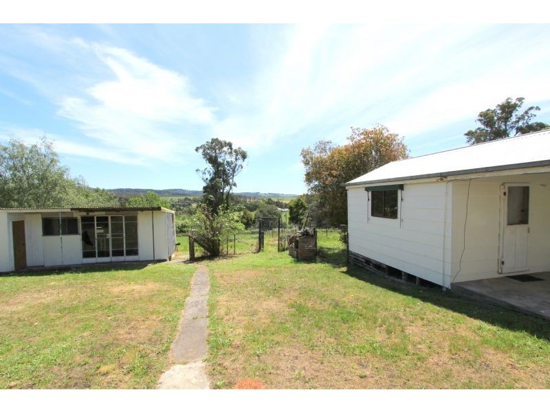 35 Couper Street, Mirboo North VIC 3871