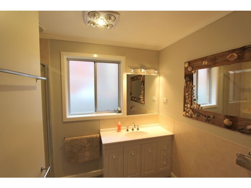 28 Baths Road, Mirboo North VIC 3871