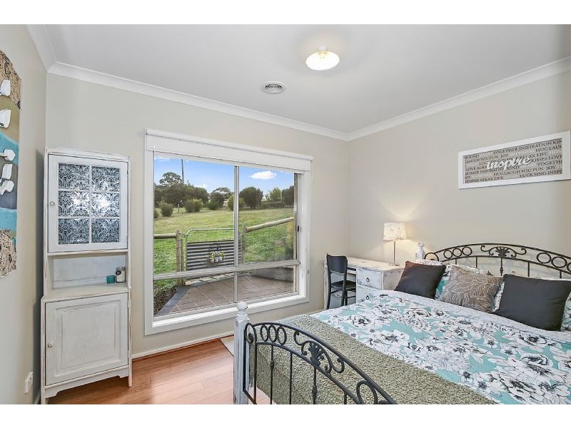 18 Josephine Crescent, Mirboo North VIC 3871