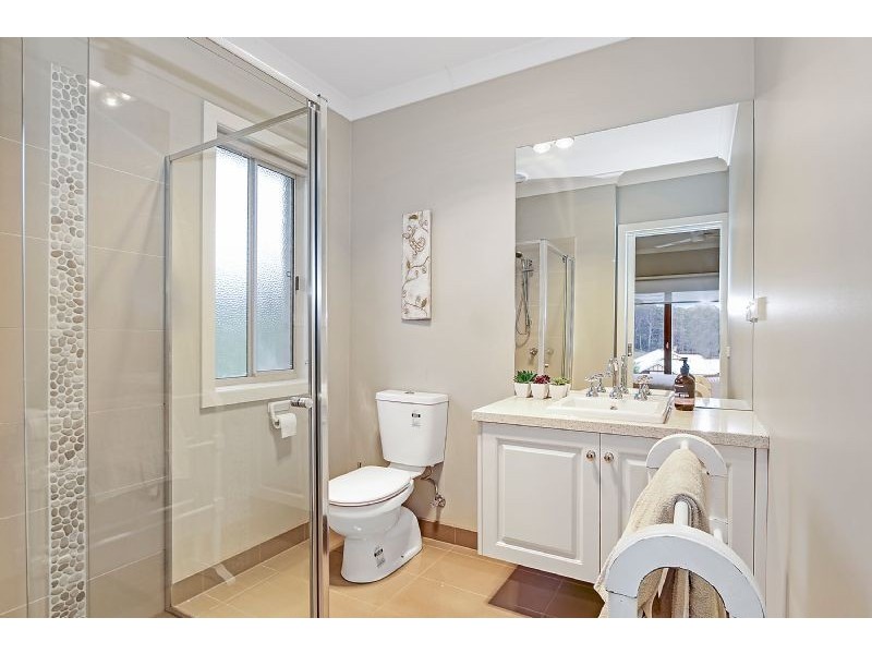 18 Josephine Crescent, Mirboo North VIC 3871