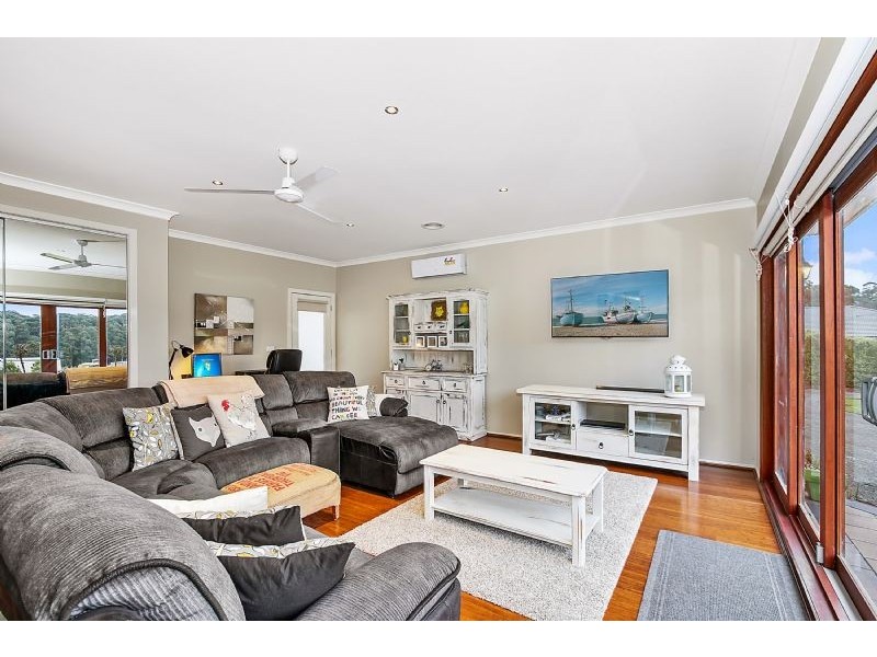 18 Josephine Crescent, Mirboo North VIC 3871