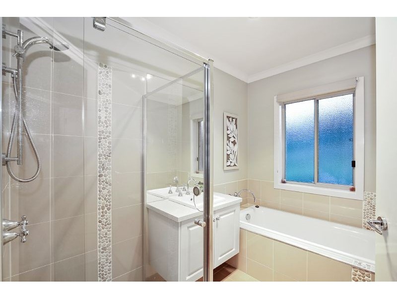 18 Josephine Crescent, Mirboo North VIC 3871