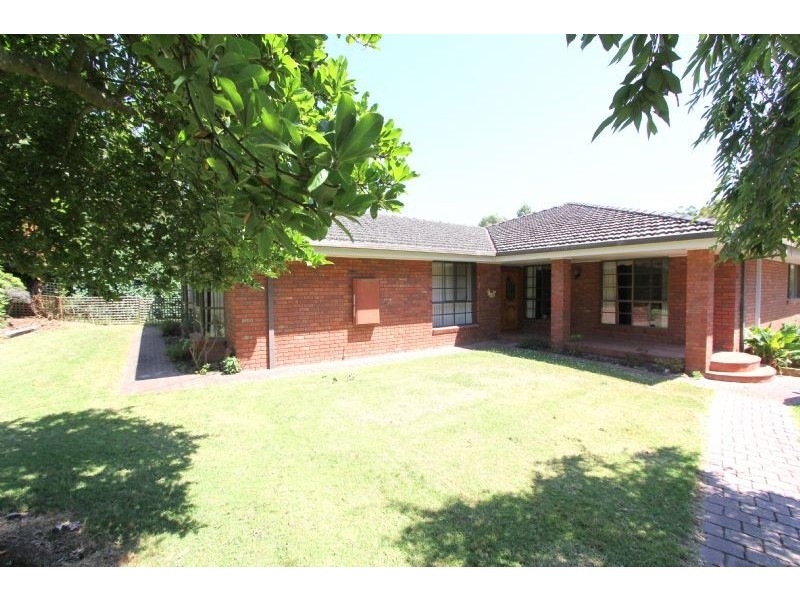 3 Balook Street, Mirboo North VIC 3871
