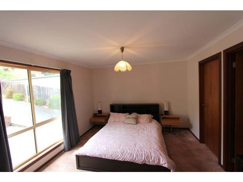 10 Allen Street, Mirboo North VIC 3871