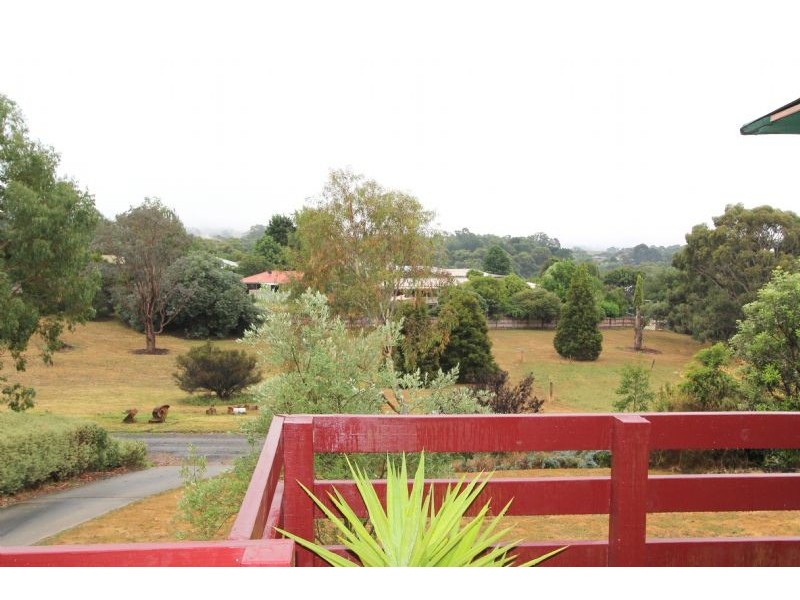 10 Allen Street, Mirboo North VIC 3871