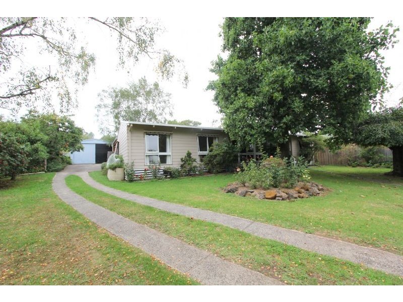 33 Grand Ridge East, Mirboo North VIC 3871