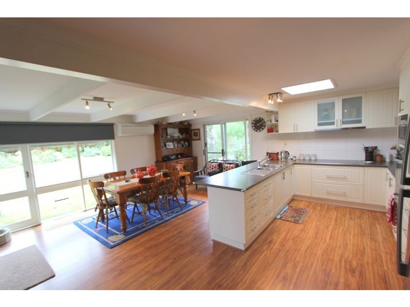 33 Grand Ridge East, Mirboo North VIC 3871