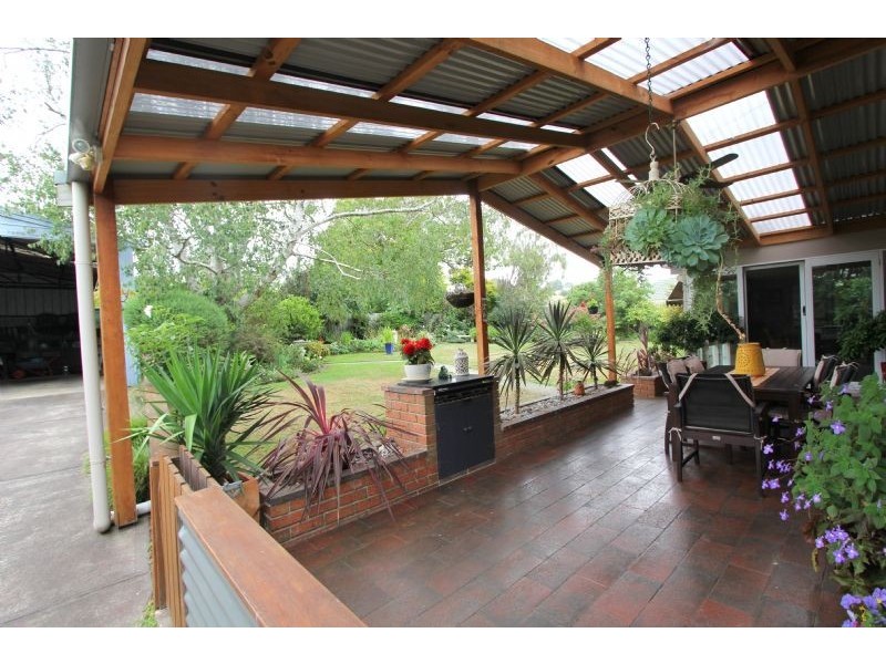 33 Grand Ridge East, Mirboo North VIC 3871