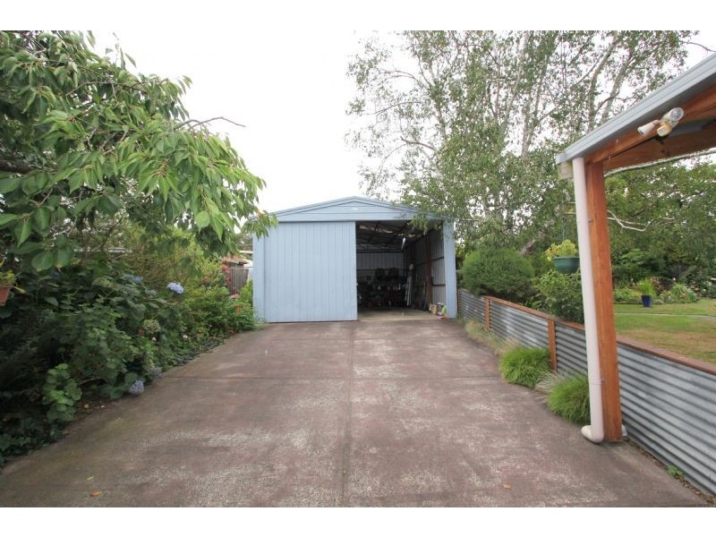 33 Grand Ridge East, Mirboo North VIC 3871