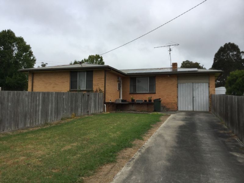 18 Bastin St, Boolarra VIC 3870
