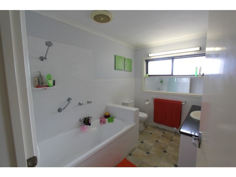 42 Grand Ridge West, Mirboo North VIC 3871