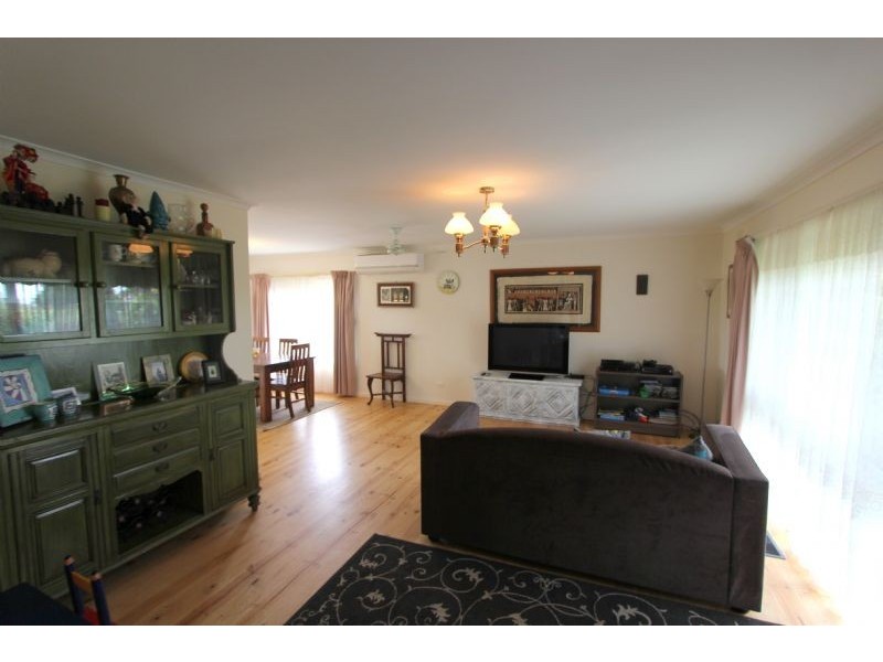 42 Grand Ridge West, Mirboo North VIC 3871